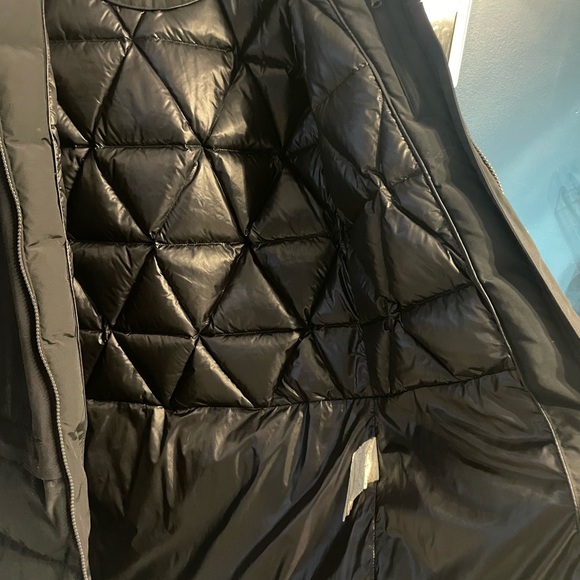 [SOLD 💫] Lululemon down coat - Picture 7 of 8